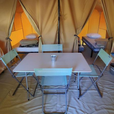 Camping Onlycamp Les Pins Nancay Exterior foto